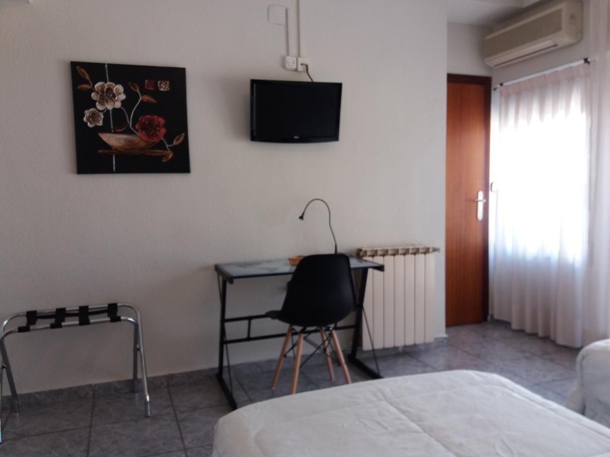 Hostal La Pilarica Paterna Rum bild