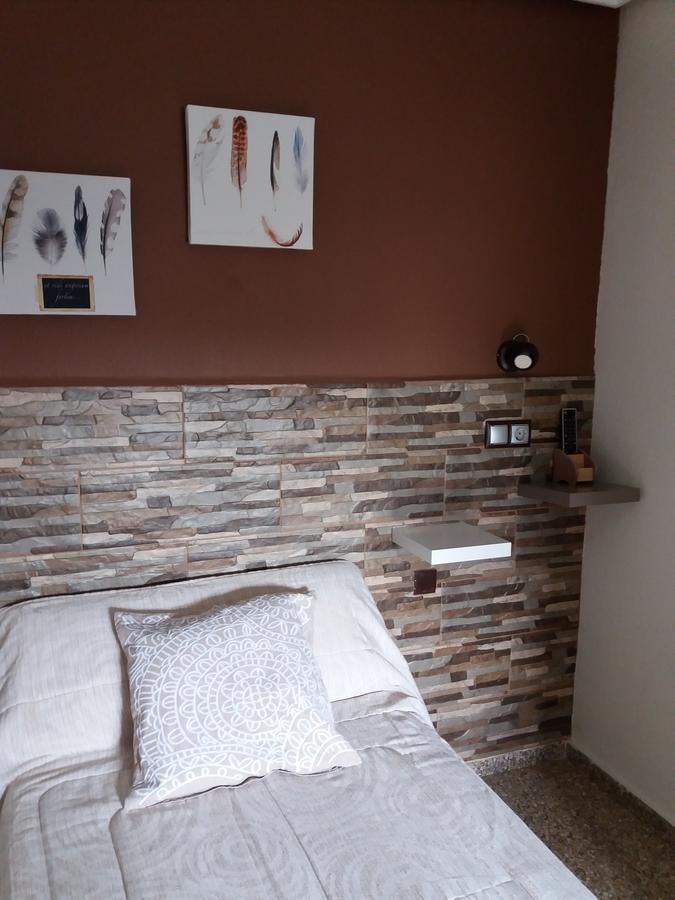 Hostal La Pilarica Paterna Exteriör bild