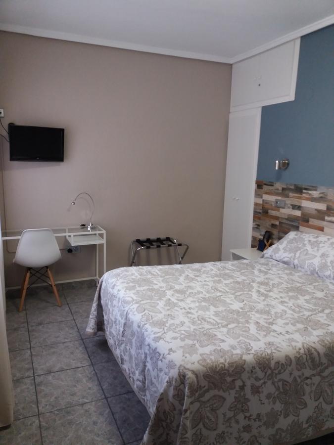 Hostal La Pilarica Paterna Exteriör bild
