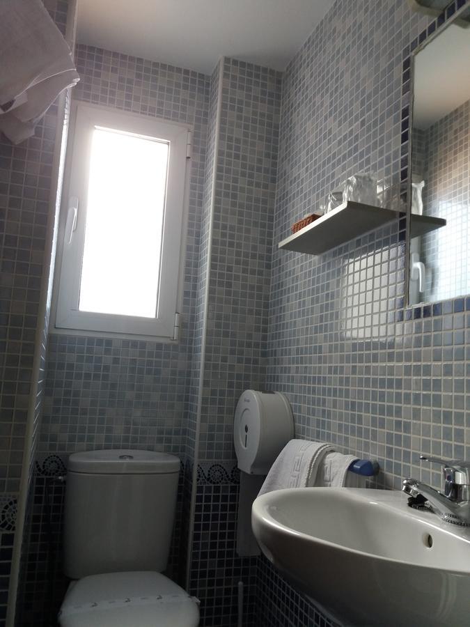 Hostal La Pilarica Paterna Exteriör bild