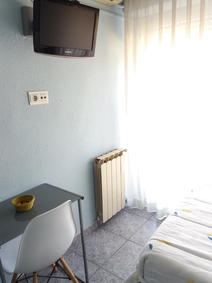 Hostal La Pilarica Paterna Exteriör bild