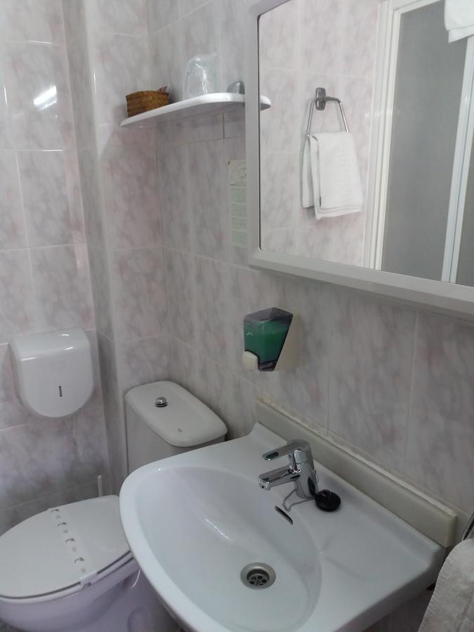 Hostal La Pilarica Paterna Exteriör bild