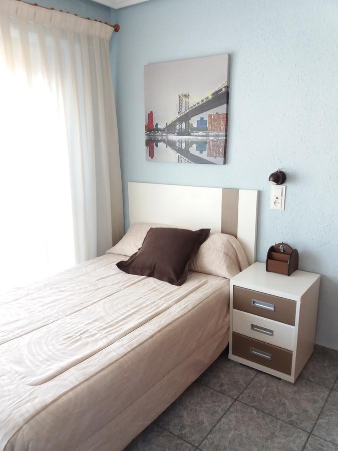 Hostal La Pilarica Paterna Exteriör bild
