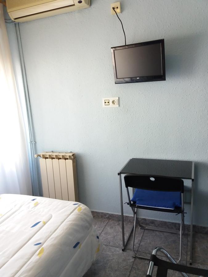 Hostal La Pilarica Paterna Exteriör bild